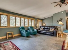 Estes Park Home w/ AC - 1/2 Mi to Lake & Downtown!
