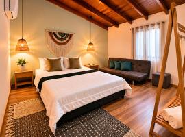 Luum Casa Hotel Manila, hotel cerca de Aeropuerto Olaya Herrera, Medell&iacute;n