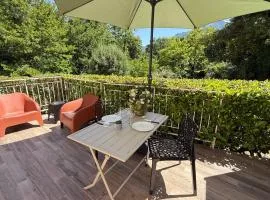 CASAMACCE Studio climatisé avec terrasse, small comfortable apartment free parking, air-conditioned & Wifi