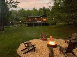 Wren Cottage - Design Cabin with Secret Brook, hotel a Cochecton