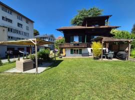CASA UNO Heimeliges Chalet mitten in Spiez, hotel i Spiez