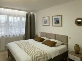 Rooms Brussels Airport- 'The Good Place'