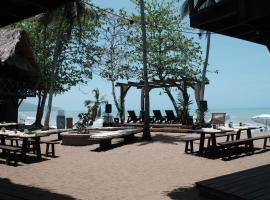 UNÚ Beach Hotel, hotel in Palomino