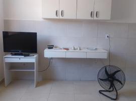 Hostel OS ETERNOS MONIS, hotel pobl&iacute;ž Mezin&aacute;rodn&iacute; leti&scaron;tě Rio de Janeiro / Galeao International, Rio de Janeiro