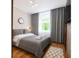JM 2 Apartment 3 Min Walk from Main Station & Old Town - Free Parking