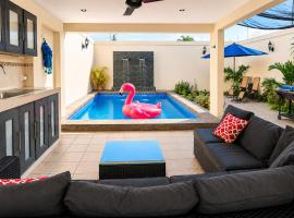 Casa con alberca privada ideal para grupos, hotel in Mérida