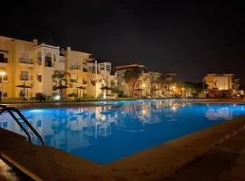Marina Pool View Apartment