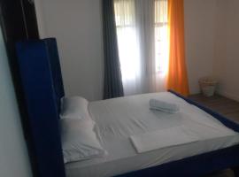 Coastal Nest 1BR Malindi, hotel u gradu Malindi