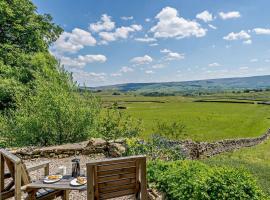 4 Bed in Kirkby Stephen oc-92503, Hotel in Brough
