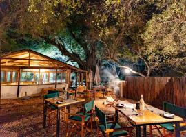 Ndzhaka Tented Camp, hotel a Manyeleti Game Reserve