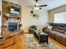 Walk to Lake Ariana Park! Home w/ Screened Porch