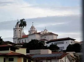 Casa Alceste - Casa inteira, com garagem privativa, a 10 minutos a pé do Centro Histórico de Diamantina - 05 hóspedes