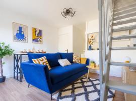 Maisonnette Bleu Horizon avec jardin - 2min Gare - Serenito Homes, Hotel in Saint-Just-en-Chaussée