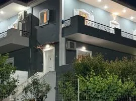 Leonoras Family Apartment