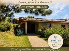 Le gîte de la vieille pierre 'climatisé', hotel di Allex
