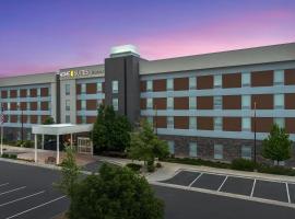 Home2 Suites by Hilton Denver International Airport, Hotel in Denver