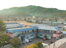 Ashland Commons Hostel