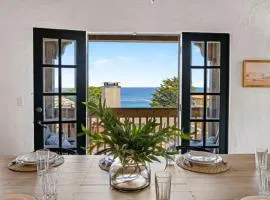 3263 Villa by the Sea