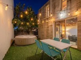 Chalet con Jacuzzi y Chimenea, FIBRA 600MBS