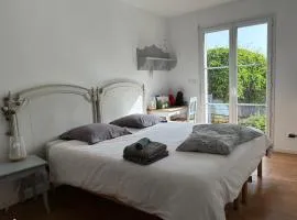 Homes d opale, Caroline