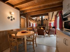Bindi - Alpine Getaways's Chalet at Tower Rd, hotel v mestu Dinner Plain