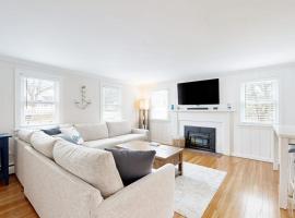 Sand Dollar Dreams, Hotel in Harwich