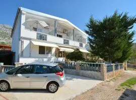 Apartments with parking space Starigrad, Paklenica - 18830