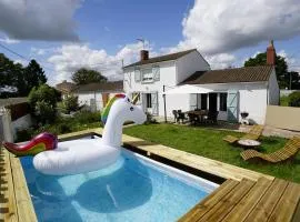 Maison avec piscine privée sauna billard & baby foot à 15min des plages