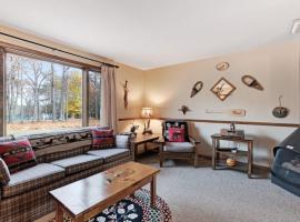 Cleerwood Village #261, hotel sa Eagle River