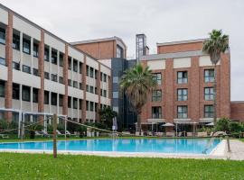 Mercure Leonardo da Vinci Rome Airport, hotel u gradu Fjumičino