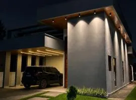 Casa Cerejeiras - Condomínio Privado
