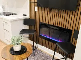 Private 1BR Suite with Fireplace & Parking in Milton