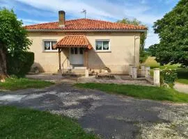 Maison individuelle en pleine nature avec jardin privé et WIFI - FR-1-653-21