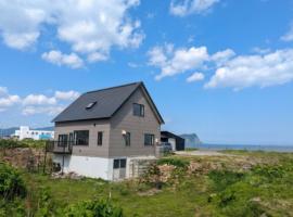 Fugoppe Beachfront Villa, hotel i Yoichi