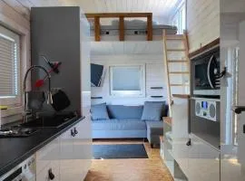 TinyHouse mit Faßsauna, beste Alleinlage direkt am Naturteich, große Terrasse - Nähe Sächsische Schweiz und Dresden - BestPrice