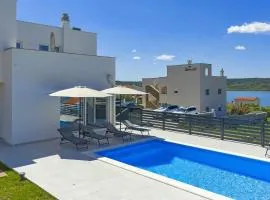 Villa Charlotta, sea view ,pool, near beach