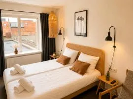 Beachside Room for 2 - Close to the shore