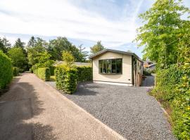 Putten में, होटल Chalet De Eik, sfeervol chalet met tuin, op de Veluwe