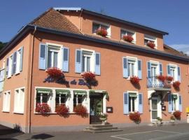 Hôtel-Restaurant Au Lion de Belfort, hotel v destinaci Pont-de-Roide