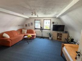 Großes Gästezimmer mit Kühlschrank, Hotel in Marbach am Neckar