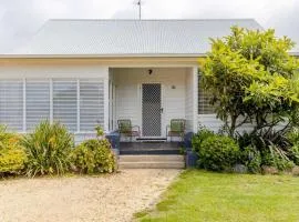 The Coastal Family Hideaway Pet Friendly