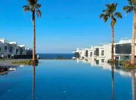 Apartment with Sea View and Resort Facilities