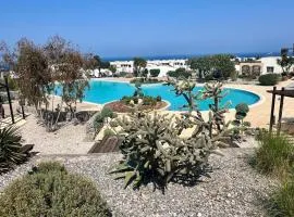 Sea View Pool 2BR Esentepe
