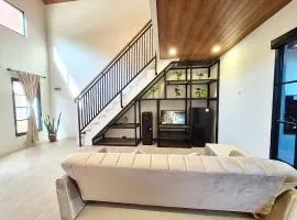 Yustien Homestay Bangunjiwo 4 Beds - Entire House