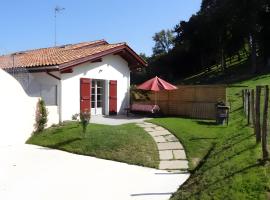 Gite Karrikartea, hôtel à Saint-Pée-sur-Nivelle