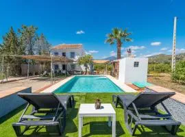 Cubo's Lorente Rural House