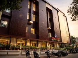 Hotel Regal Crest