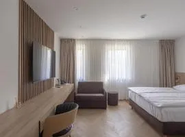 Hotel TRS