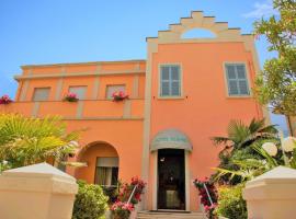 Amadei Hotel Blumen, hotell i Pesaro