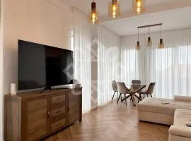 Ayan baile felix apartament
